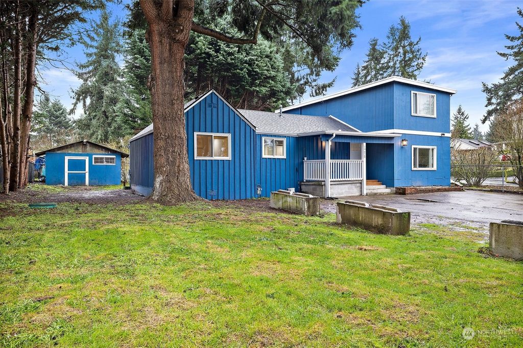 Photo of 19628 8th Avenue S, Des Moines, WA 98148 (MLS # 2205819)