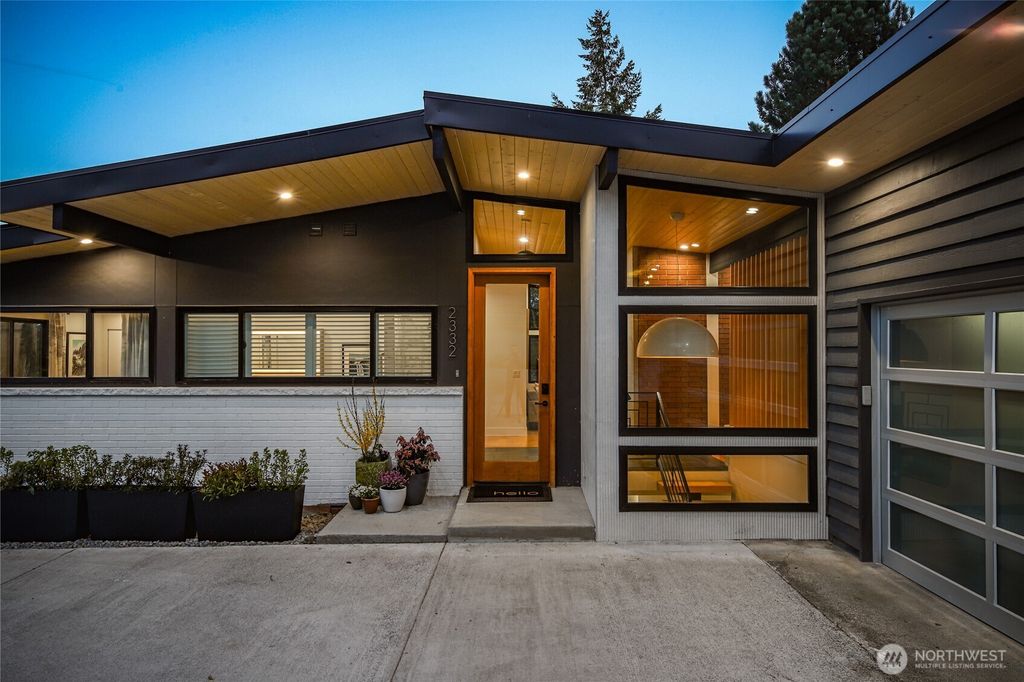 Photo of 2332 128th Avenue SE, Bellevue, WA 98005 (MLS # 2495432)