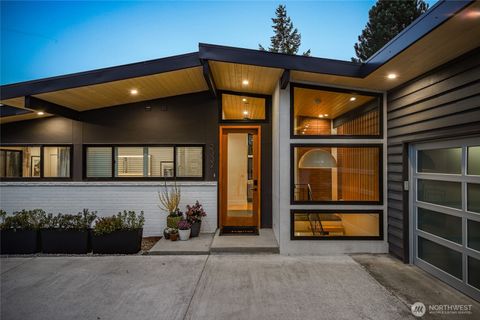 Photo of 2332 128th Avenue SE, Bellevue, WA 98005 (MLS # 2495432)