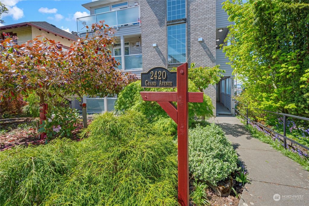 Photo of 2420 Grand Avenue #103, Everett, WA 98201 (MLS # 2064324)