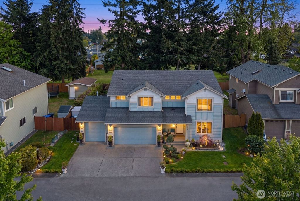 Photo of 1003 Shelton Ave NE Ave, Renton, WA 98056 (MLS # 2506385)