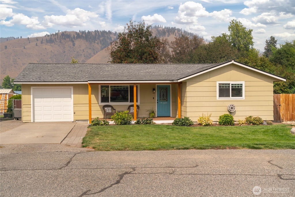 Photo of 117 Whitebirch Place, Cashmere, WA 98815 (MLS # 2576651)