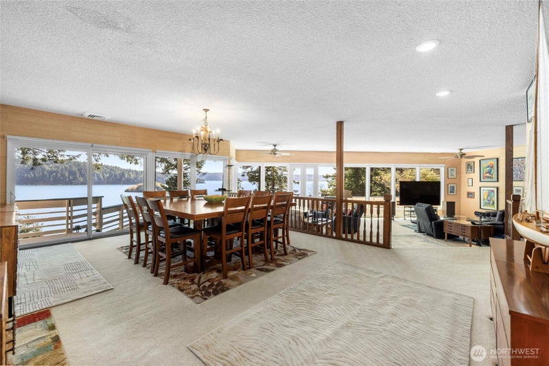 733 Tillamuk Drive