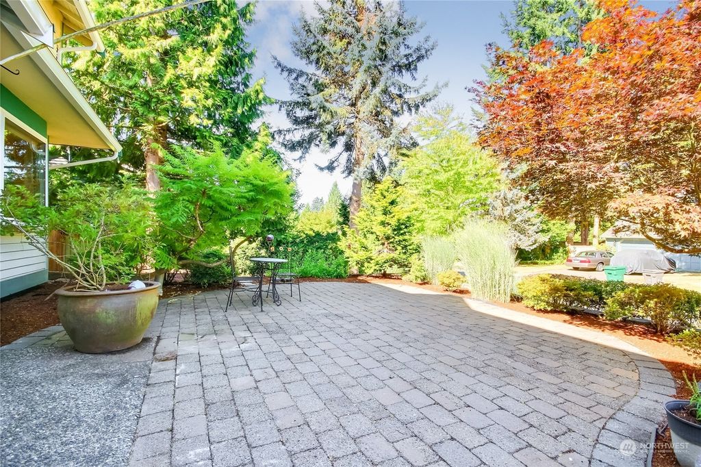 Photo of 19613 28th Drive SE, Bothell, WA 98012 (MLS # 2147571)