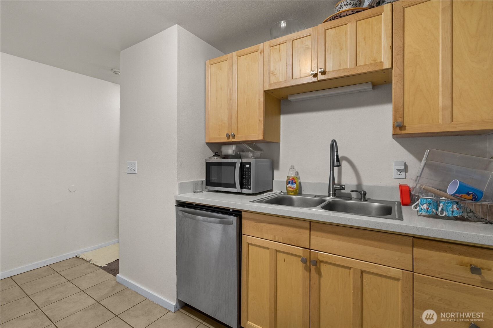 20032 66th Place W B3