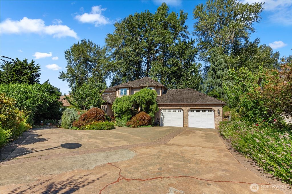 Photo of 932 Pike Place NE, Auburn, WA 98002 (MLS # 2446368)
