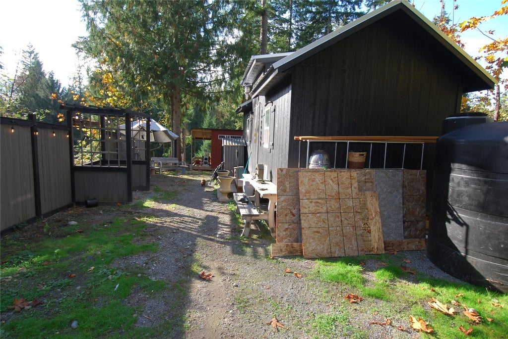 Photo of 25316 Brooks Road E, Orting, WA 98360 (MLS # 2596135)