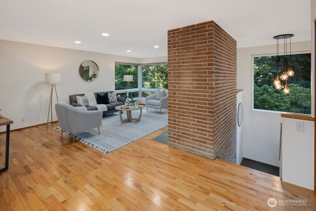 Photo of 11811 33rd Avenue NE, Seattle, WA 98125 (MLS # 2402980)