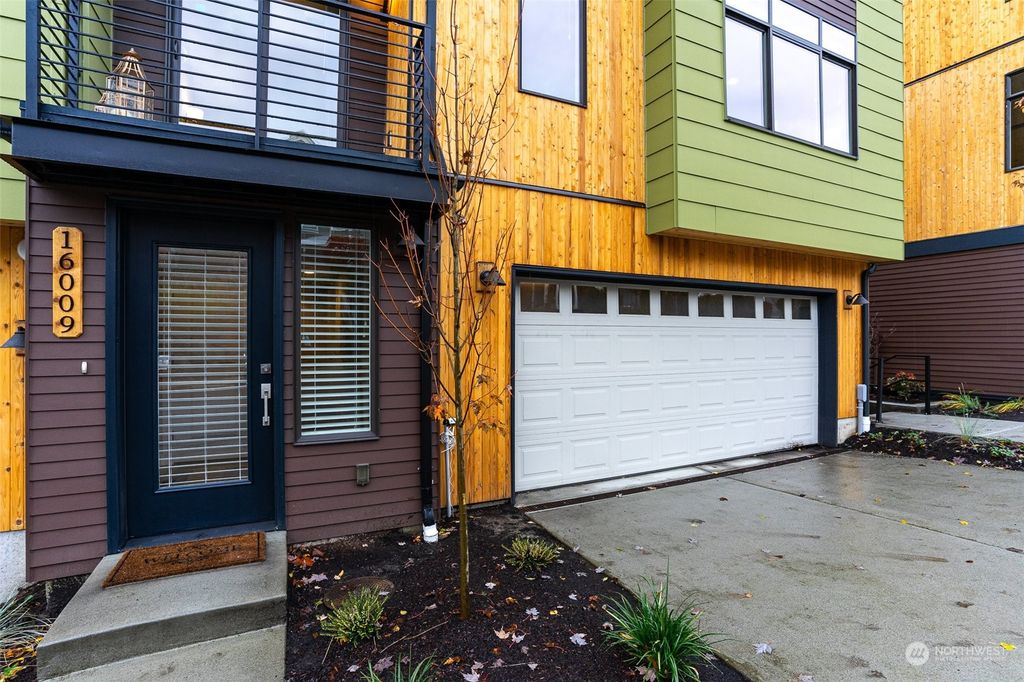 Photo of 16025 1st Avenue NE, Duvall, WA 98019 (MLS # 2200559)