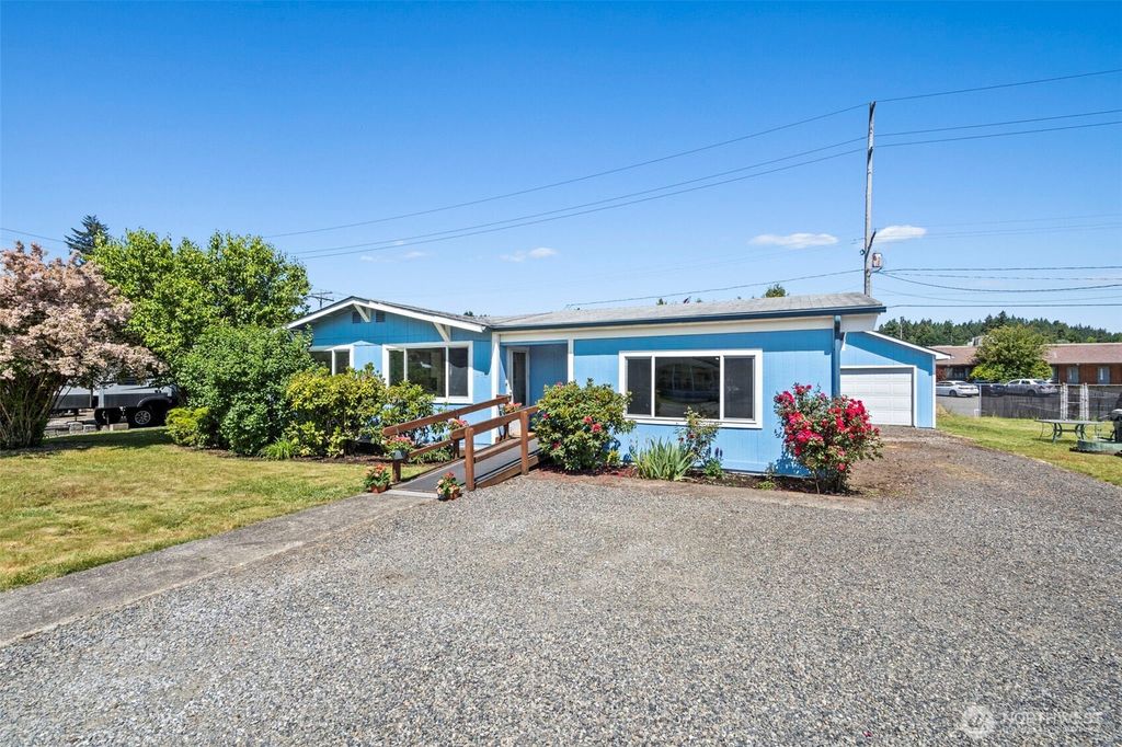 Photo of 466 Garfield Avenue E, Tenino, WA 98589 (MLS # 2533009)
