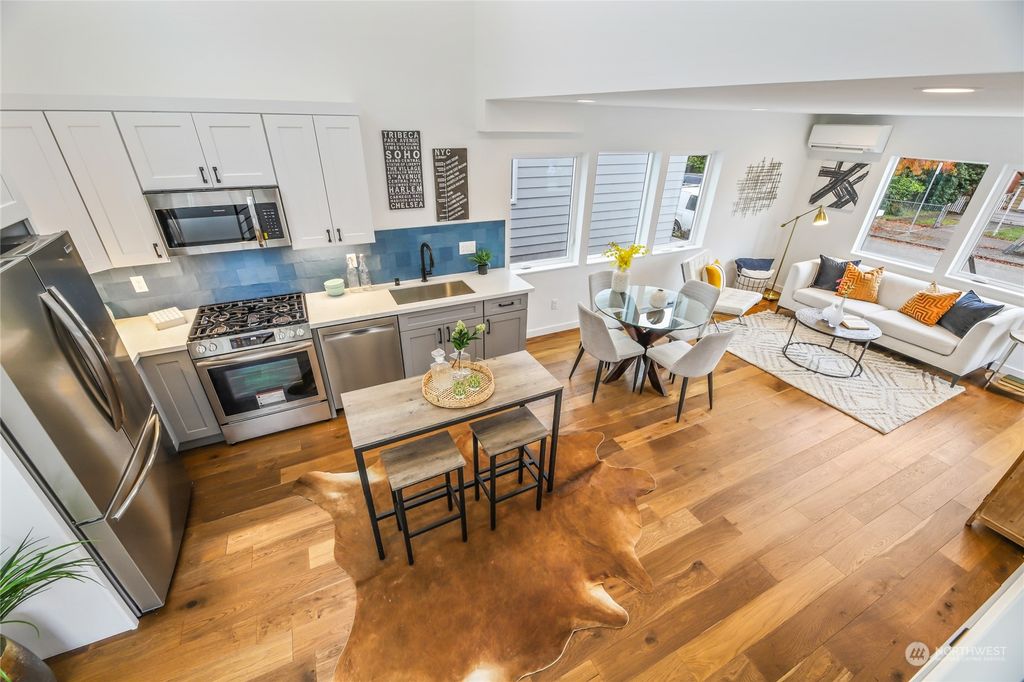 Photo of 5014 -B 42nd Avenue SW, Seattle, WA 98136 (MLS # 2193526)