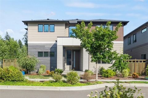 Photo of 33352 Holly Avenue SE, Black Diamond, WA 98010 (MLS # 2432212)