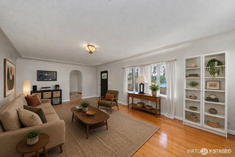 7409 Steilacoom Boulevard SW