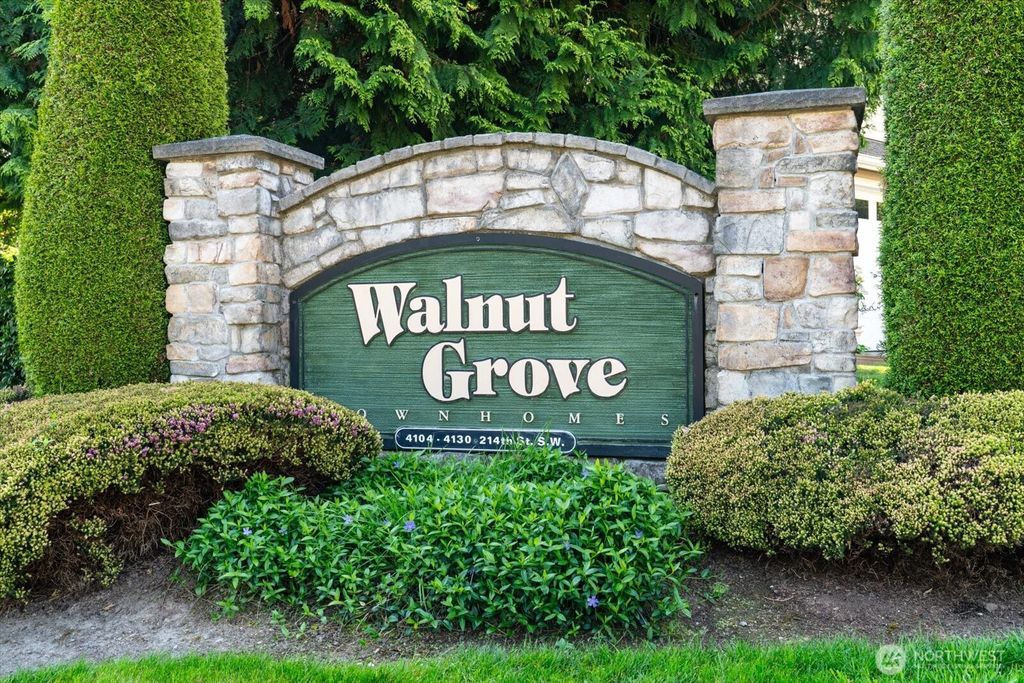 Photo of 4122 214th Street SW #C, Mountlake Terrace, WA 98043 (MLS # 2344710)