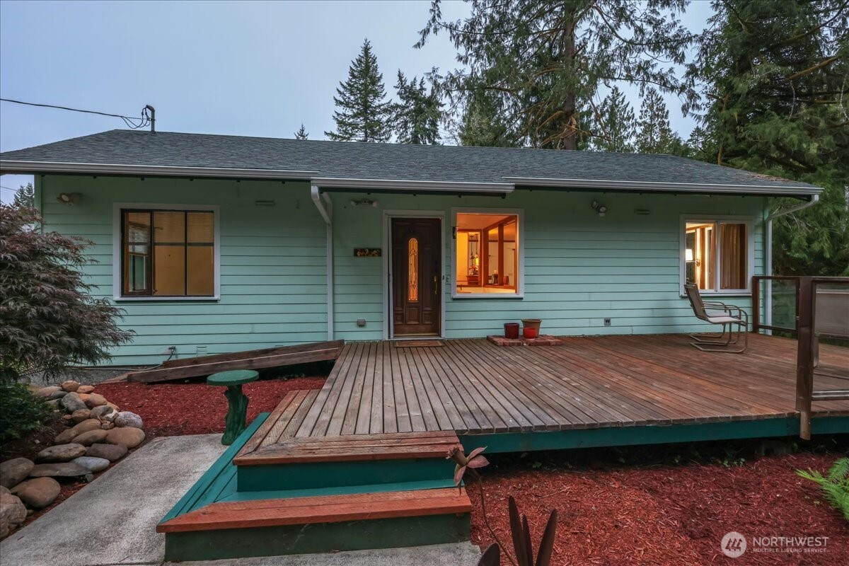 230 W Blueberry Lane