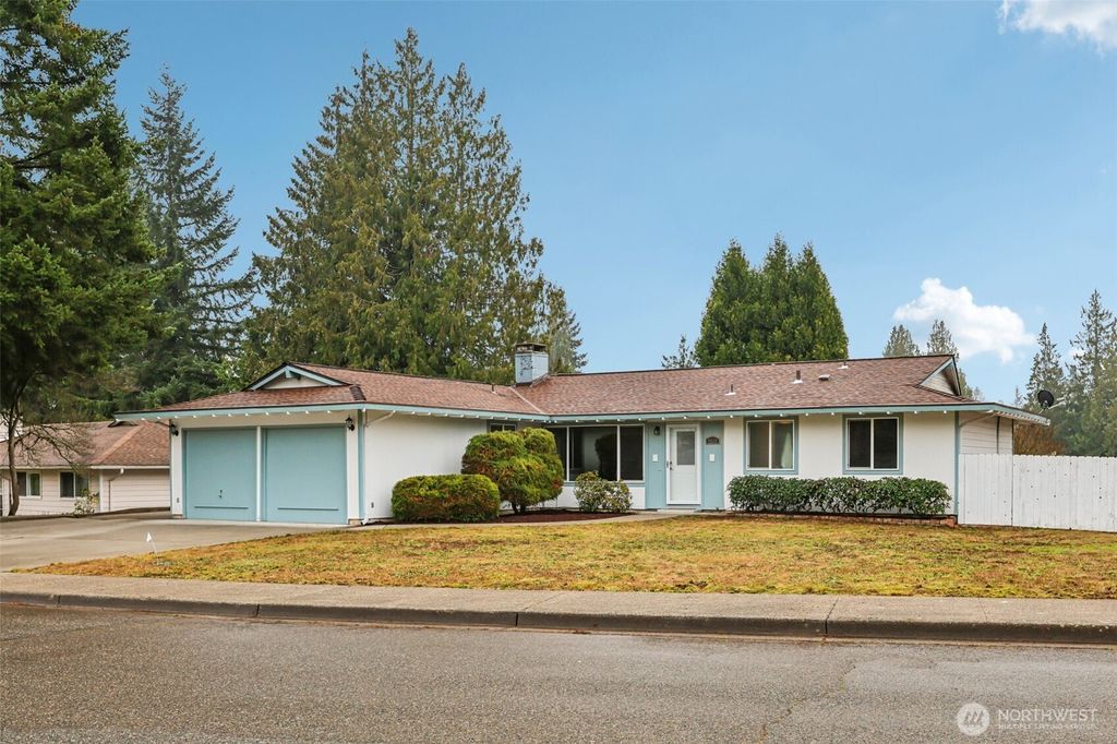 Photo of 2530 Panaview Boulevard, Everett, WA 98203 (MLS # 2458707)