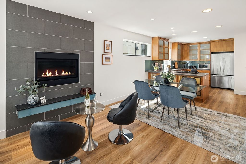 Photo of 219 12th Avenue E #A, Seattle, WA 98102 (MLS # 2525814)
