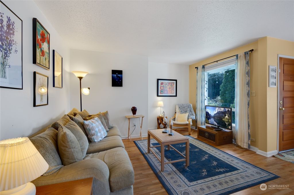 Photo of 7320 11th Avenue NE, Seattle, WA 98115 (MLS # 2214475)