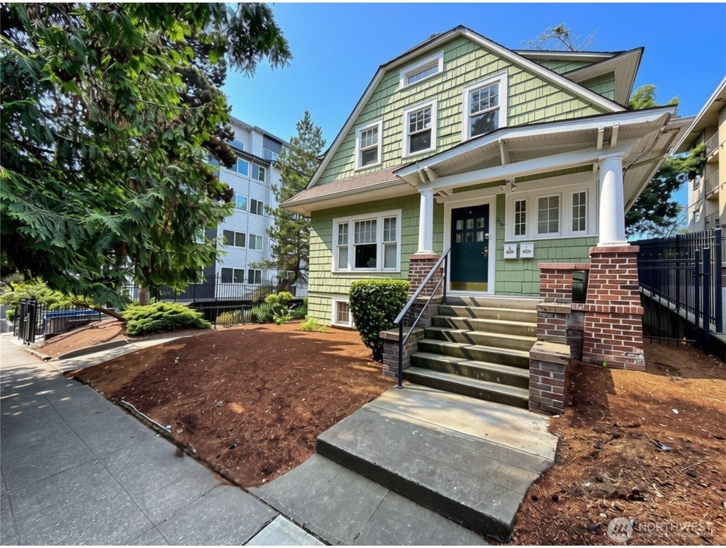 Photo of 4247 7th Avenue NE, Seattle, WA 98105 (MLS # 2561050)