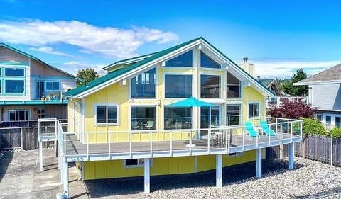 Photo of 1630 Edwards Drive, Point Roberts, WA 98281 (MLS # 2546062)