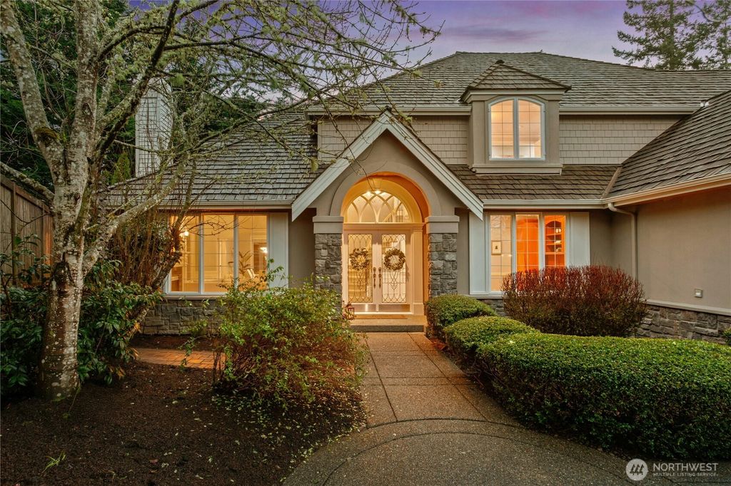 Photo of 26813 SE 22nd Court, Sammamish, WA 98075 (MLS # 2333074)