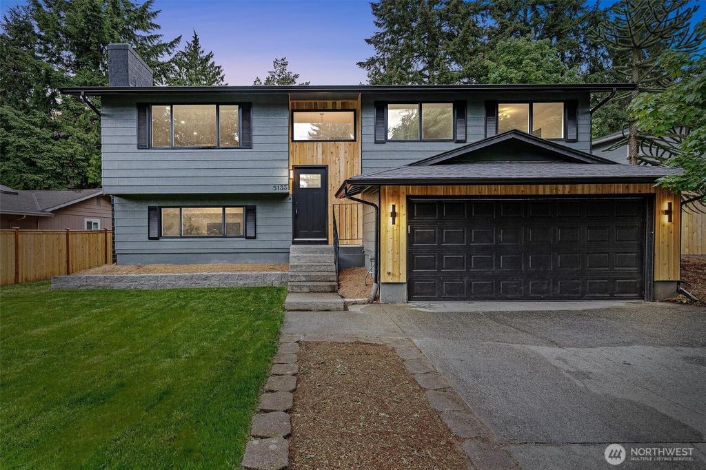 Photo of 5133 135th Street SE, Everett, WA 98208 (MLS # 2392078)