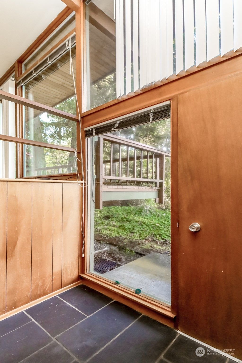 Photo of 15426 Maplewild Avenue SW, Burien, WA 98166 (MLS # 2176043)