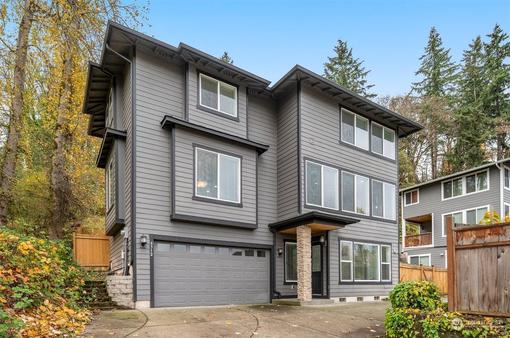 Photo of 6312 108th Avenue SE, Bellevue, WA 98006 (MLS # 2305630)