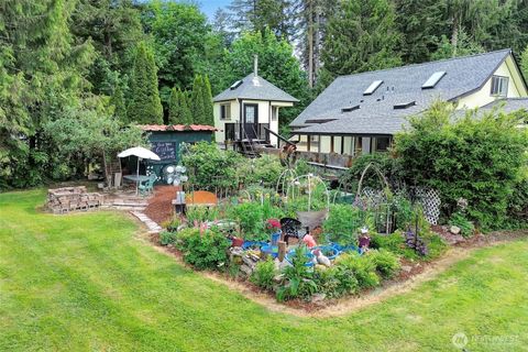 Photo of 14902 Turner Road SE, Rainier, WA 98576 (MLS # 2532353)