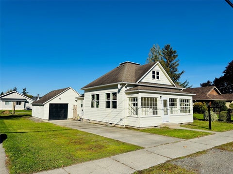 Photo of 222 Front Street, Sumas, WA 98295 (MLS # 2595289)