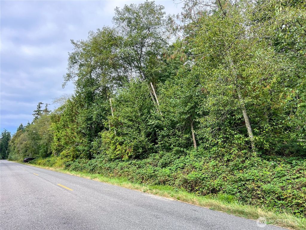 listing image 9367035482595202434