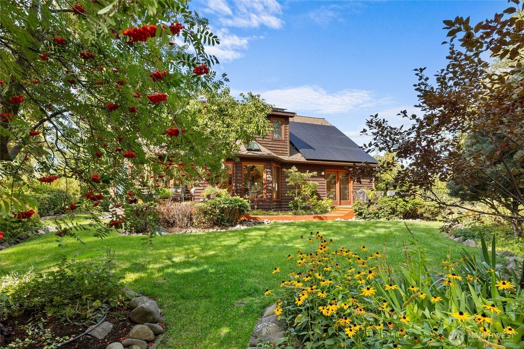 Photo of 71 Cove Lane, Ellensburg, WA 98926 (MLS # 2585209)