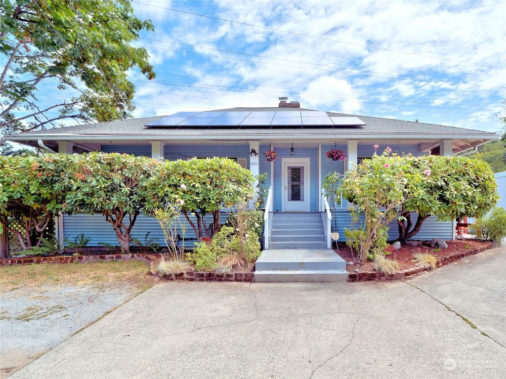 Photo of 10026 51st Avenue S, Seattle, WA 98178 (MLS # 2142626)