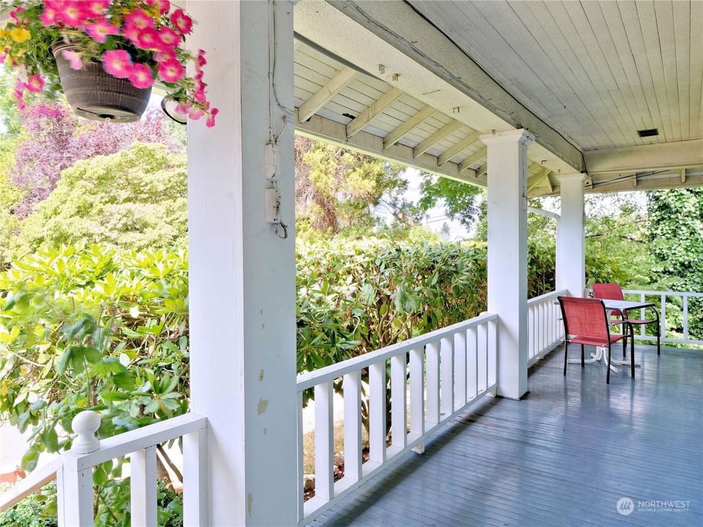 Photo of 10026 51st Avenue S, Seattle, WA 98178 (MLS # 2142626)