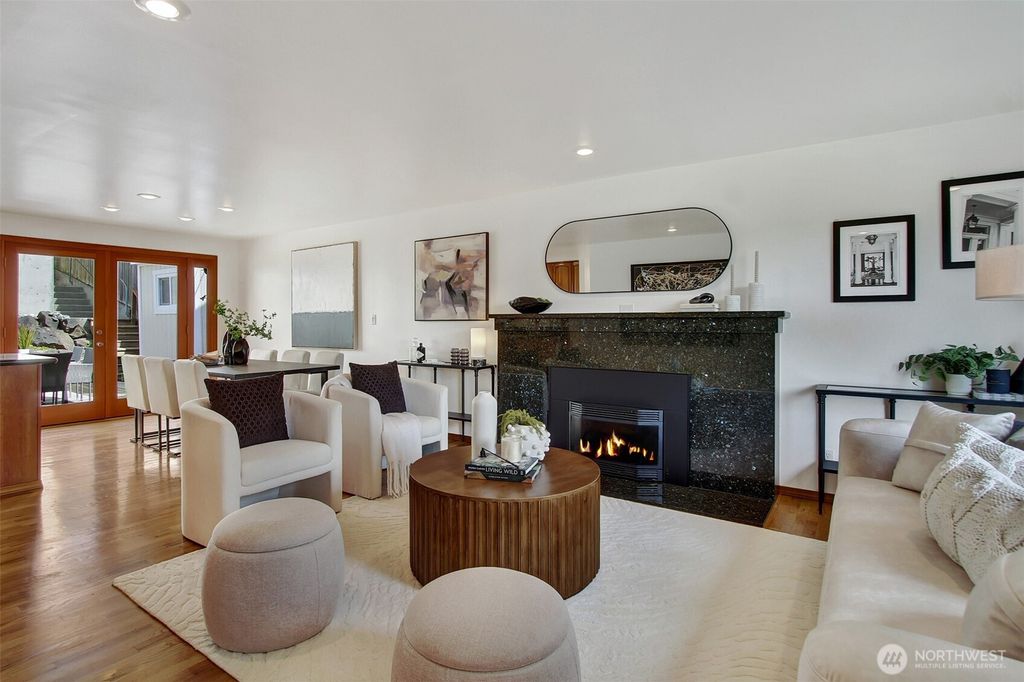 Photo of 3236 32nd Avenue W, Seattle, WA 98199 (MLS # 2378903)