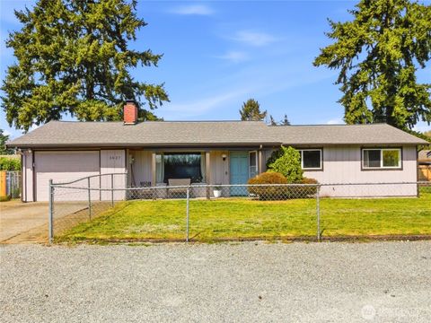 Photo of 1627 Garfield Street S, Tacoma, WA 98444 (MLS # 2504579)
