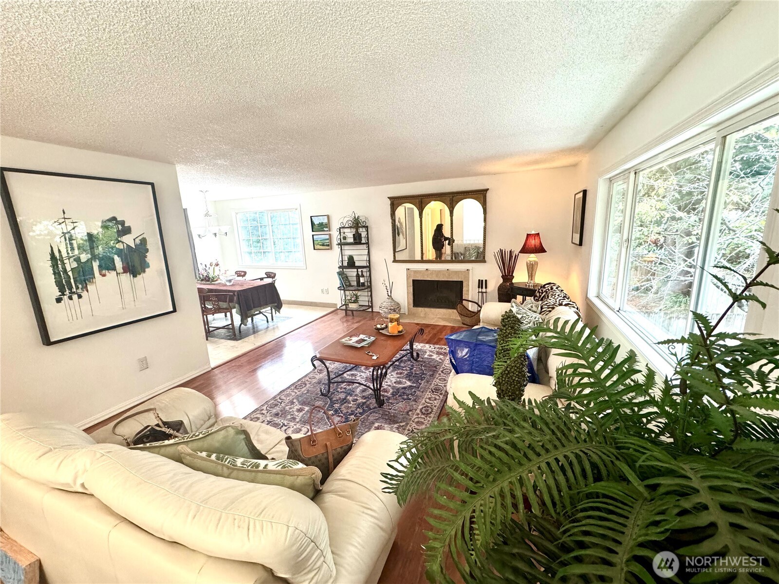 4016 Burton Place W
