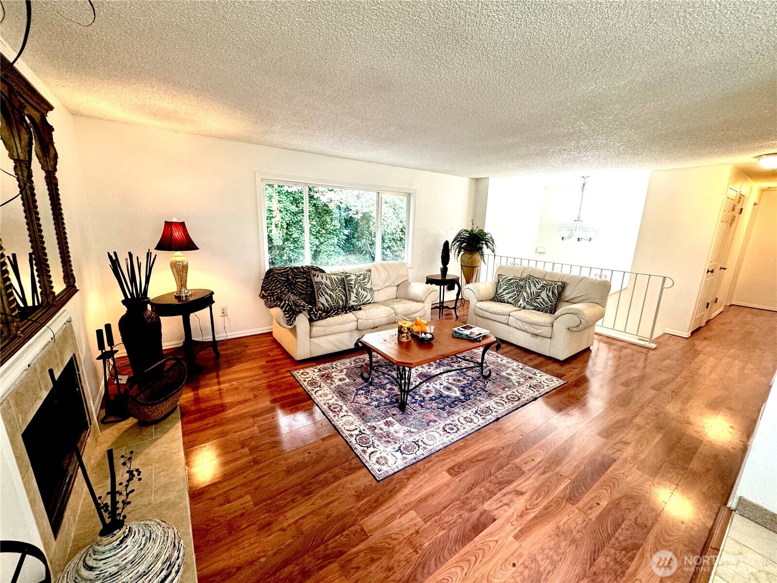 4016 Burton Place W