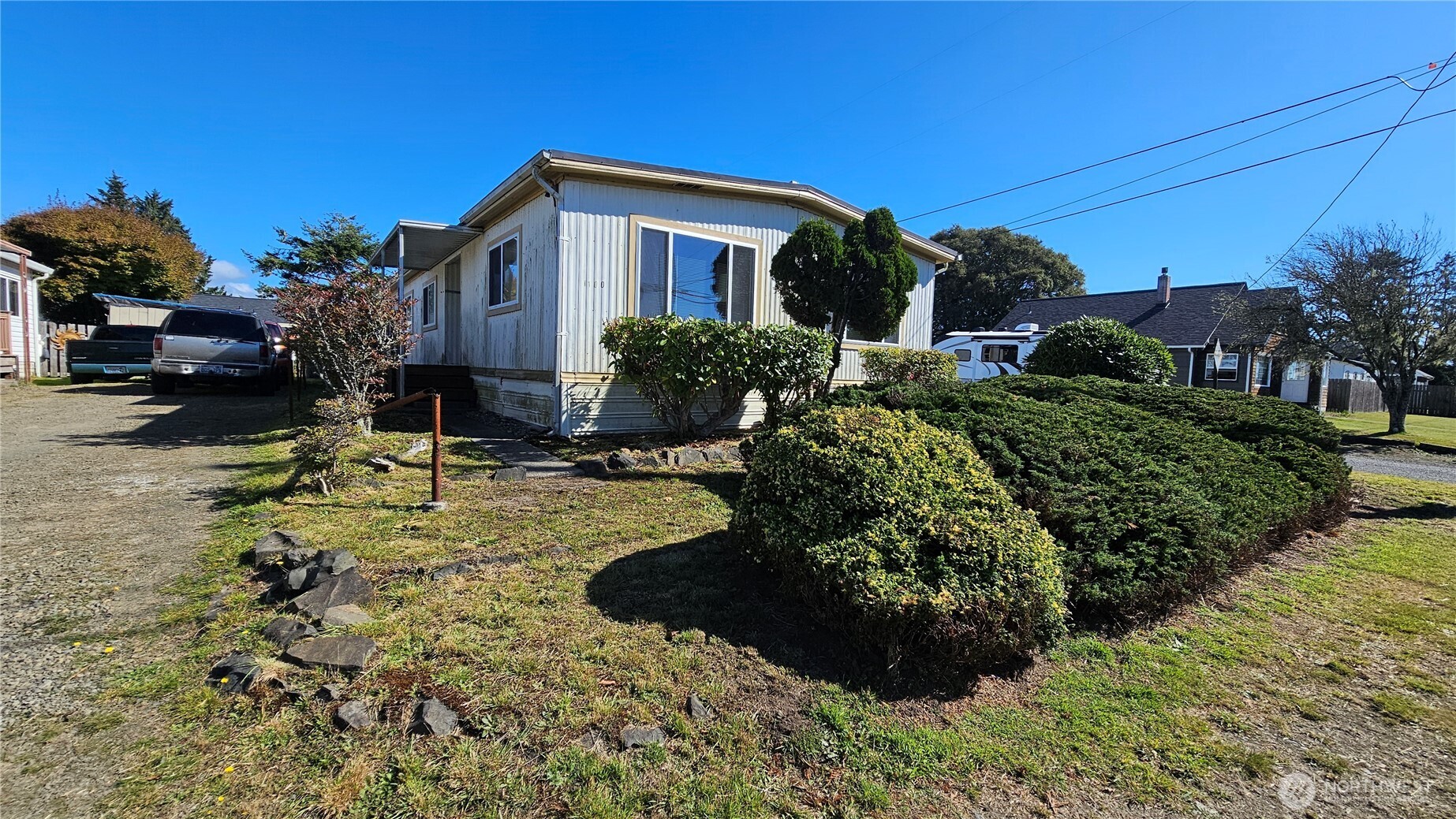 1100 Washington Ave North