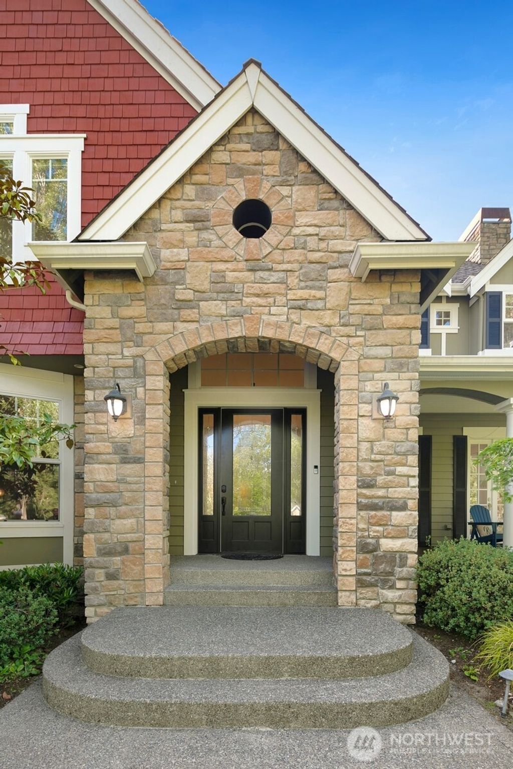 Photo of 19319 160th Avenue NE, Woodinville, WA 98072 (MLS # 2387404)