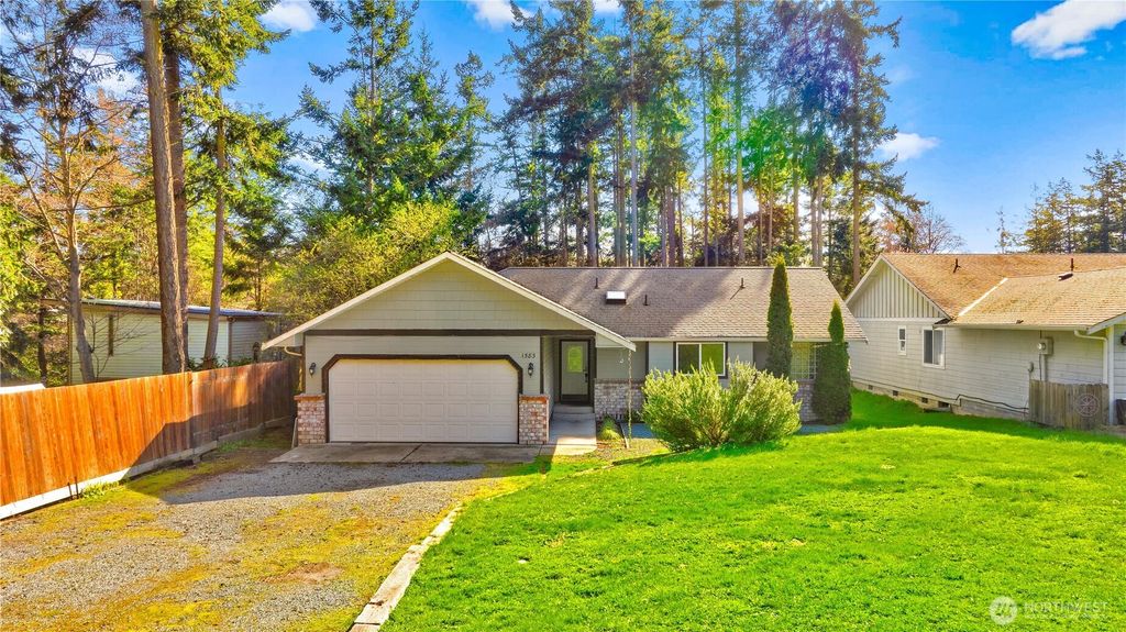 Photo of 1583 Mark Street, Oak Harbor, WA 98277 (MLS # 2493113)