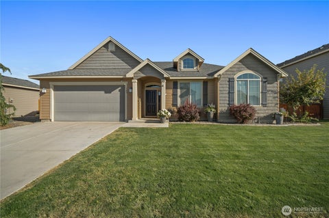 Photo of 109 J Street NE, Quincy, WA 98848 (MLS # 2581226)