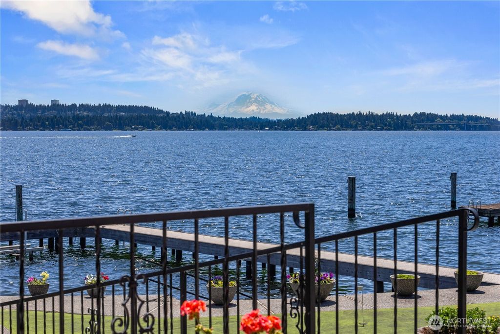 Photo of 6669 N NE Windermere Road, Seattle, WA 98115 (MLS # 2402352)