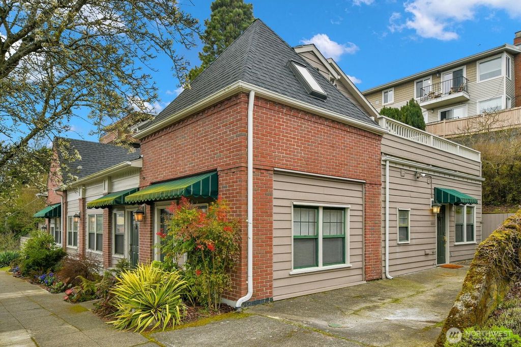 Photo of 1800 10th Avenue W #1800, Seattle, WA 98119 (MLS # 2506920)