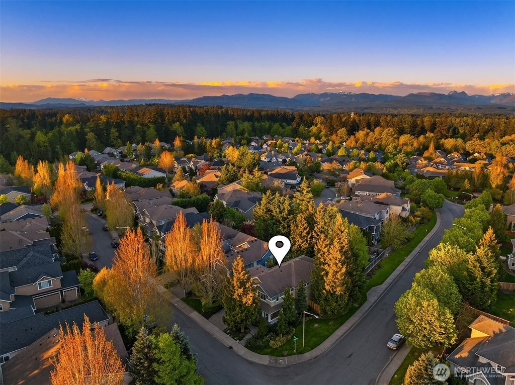Photo of 1032 272nd Place SE, Sammamish, WA 98075 (MLS # 2514020)