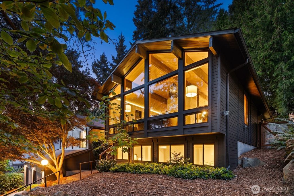 Photo of 1218 NW 118th Street, Seattle, WA 98177 (MLS # 2518186)