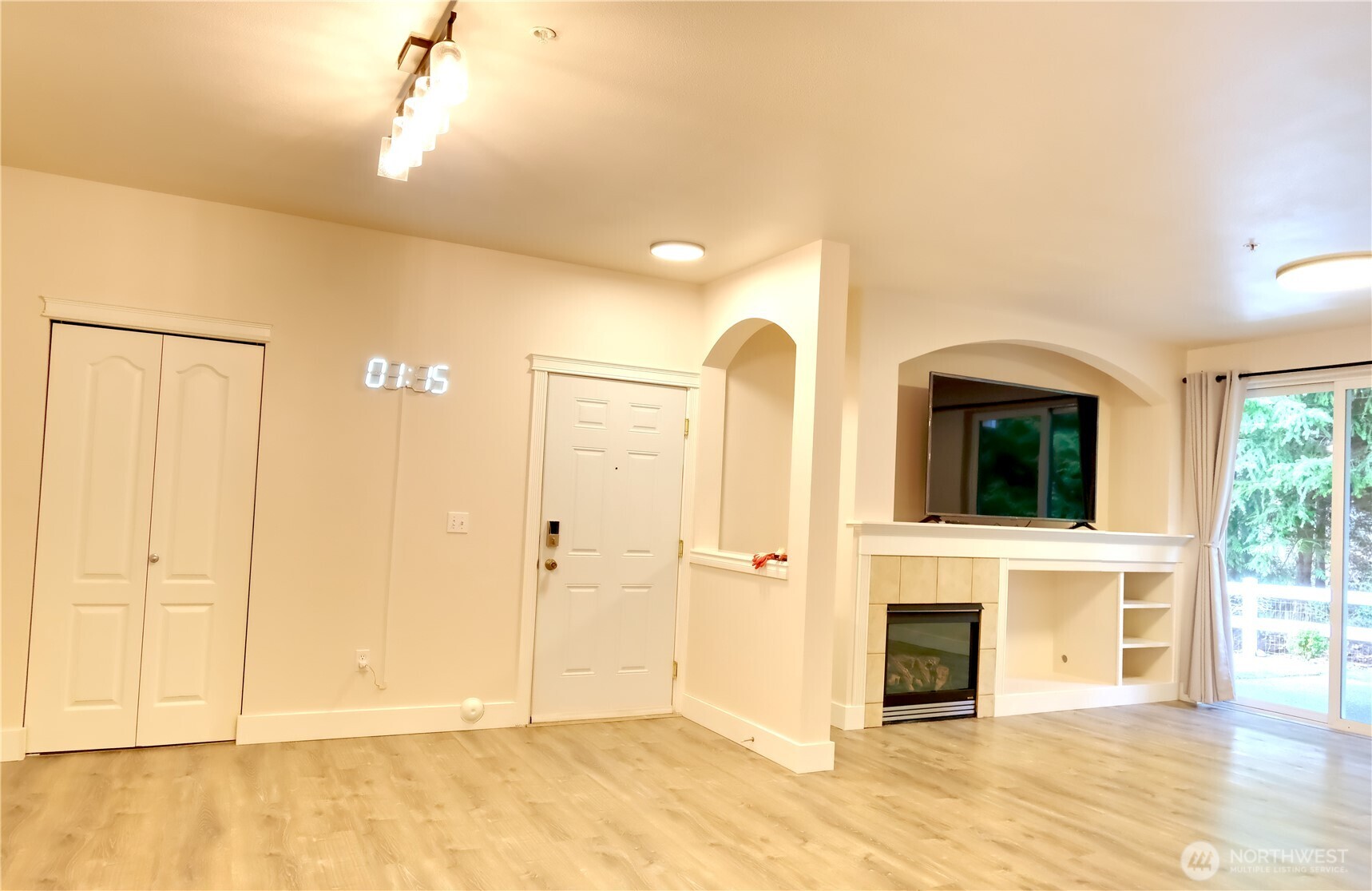 15806 18th Ave W A-101