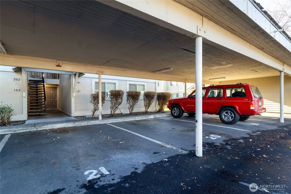 Photo of 1918 J Street #102, Walla Walla, WA 99362 (MLS # 2464245)