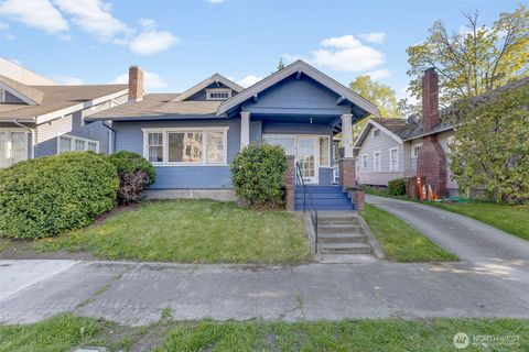 Photo of 1218 S 4th Street, Tacoma, WA 98405 (MLS # 2516652)
