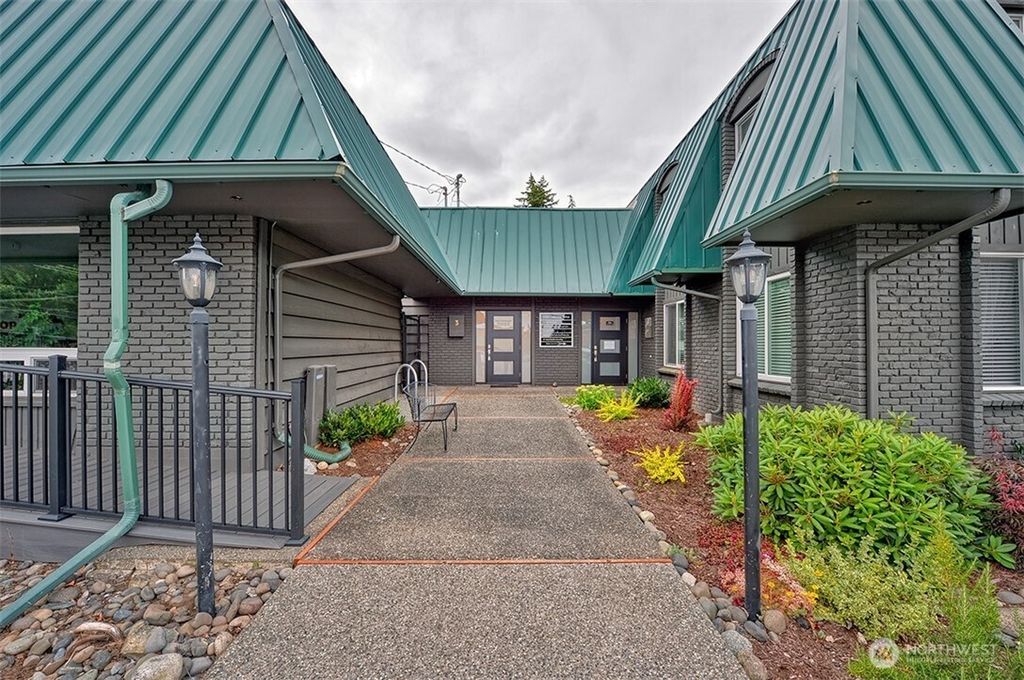Photo of 1200 Lakeway Drive, Bellingham, WA 98229 (MLS # 2497276)
